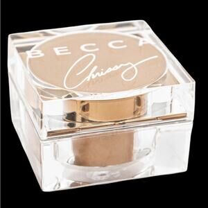 BECCA Chrissy Cinnamon Sugar Loose Highlighter